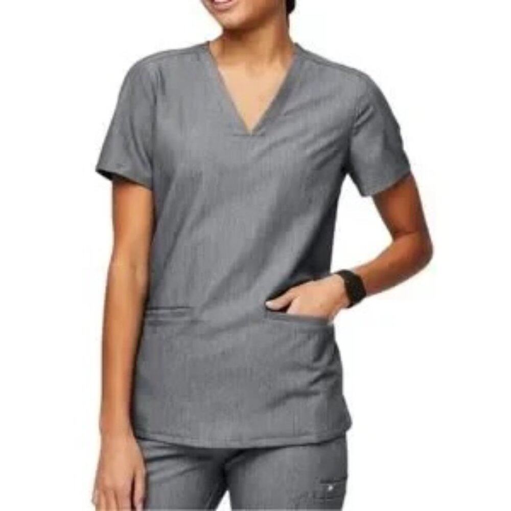 FIGS Casma Three Pocket Scrub Top in Graphite Gray SZ S